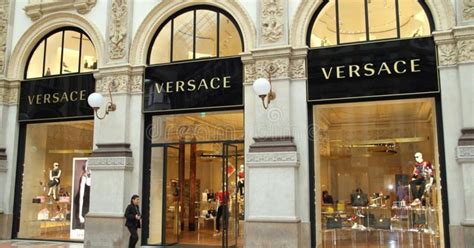 does versace support palestine|versace supports israel.